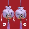Bolsita Estilo Chino con Patrón de Panda Colgante de Borla, Bolsa de Fragancia Estilo Antiguo, Adorno Colgante para Coche, Al por Mayor en Stock