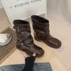 2026 Nuevas Botas Versátiles Estilo Retro Plisadas Apiladas para Mujer Tacón Grueso Botines Hebilla de Cuero Botas de Caballero Botas de Moda de Invierno
