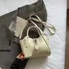 Bolsas para Mulheres 2025 Nova Bolsa Transversal para Pendular de Aparência Sofisticada Bolsa Feminina Cesta de Legumes da Moda Ombro Portátil Balde