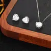 Conjunto de Colección de Dos Piezas de Pendientes y Collares Más Vendido Transfronterizo Venta al por Mayor Moda Europea y Americana Cadena de Clavícula Ligera de Lujo Pendientes