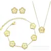 Pulsera, Collar y Pendientes de Lujo de Doble Cara con Patrón de Flor de Cinco Hojas de la Suerte, Acero de Titanio 18K Venta al por Mayor de Fábrica en Stock
