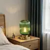Lámpara de Mesa Pequeña de Vidrio con Atmósfera Moderna y Simple Lámpara de Mesita de Noche de Lujo Accesible Escandinavo Decoración Retro Lámpara de Mesa Creativa Personalizada para Dormitorio