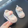 Zapatos Deportivos Infantiles Primavera Zapatos para Niños Zapatos para Primeros Pasos Niñas Zapatos de Tabla de Dibujos Animados Suela Suave Zapatos Clave Estables