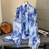 Novo Xale de Seda de Verão Xale de Seda Respirável Estampado Porcelana Azul e Branco Feminino Lenço Fino Baotou Lenço para Mãe Lote