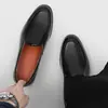 2026 Zapatos de Cuero Negros Casuales de Punta Redonda para Hombre con Suela Gruesa para Aumentar Altura, Ideales para Viajes Diarios, Estilo Niche Derby - 241212