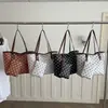 Bolso tote de moda con lunares para mujer, nueva colección otoño 2026, bolso de hombro dulce y elegante, gran capacidad, adecuado para el uso diario, se puede llevar debajo del brazo o como bolso de mano