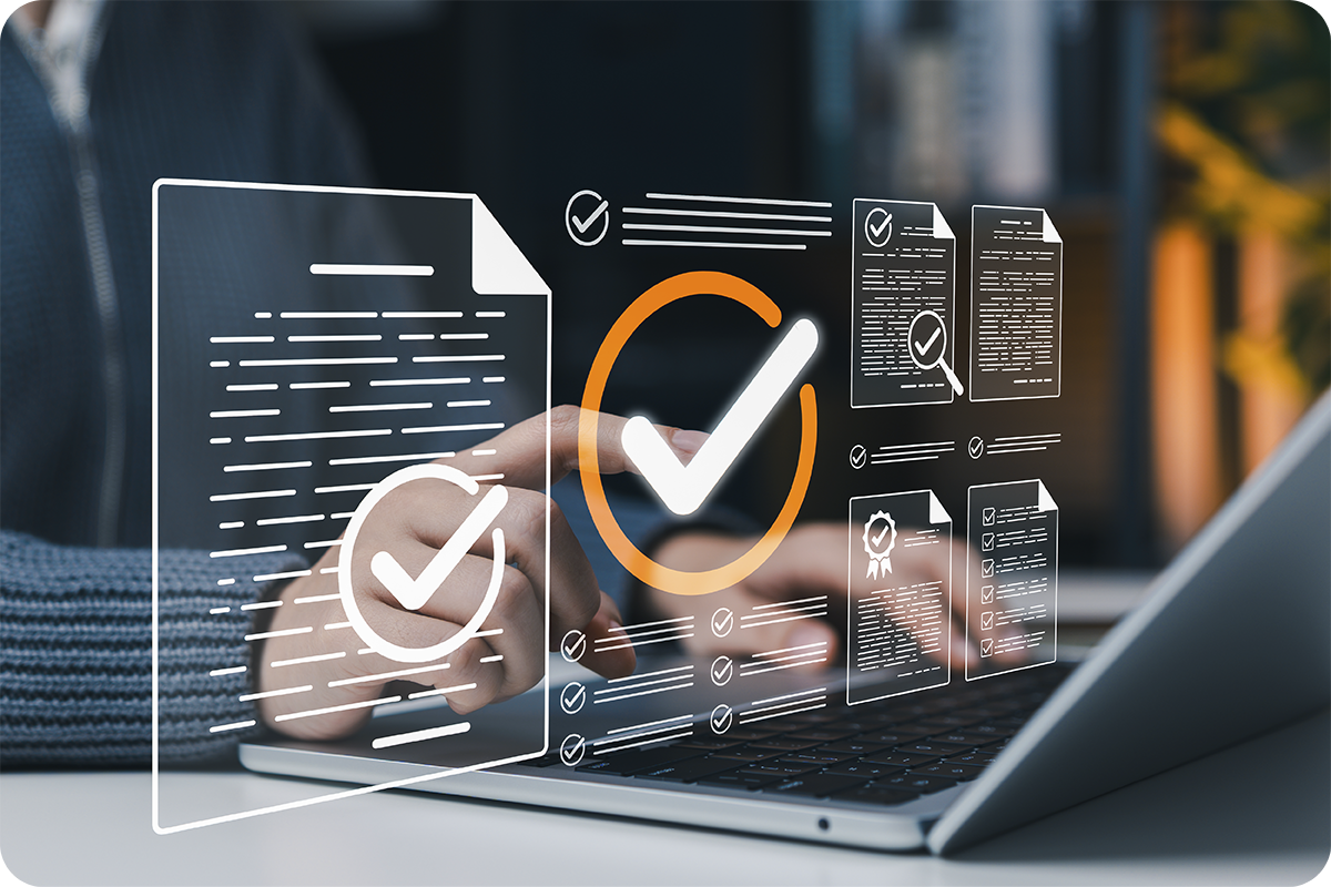Pessoa digitando em laptop com sobreposição digital de documentos, checklists e selo de certificação, representando a organização do dossiê técnico para o requerimento de ex-tarifário