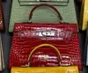 Bolsa Kelly Estilo Crocodilo Retrô Europeia e Americana, Bolsa Feminina de Ombro Único Transversal de Alta Qualidade, Bolsa de Mão da Moda Leve de Luxo para Mulheres Venda por Atacado