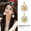 Pendientes Colgantes con Borla de Flor de Aguja Plateada para Mujer, Pendientes Estilo Vacaciones en la Playa, Lujo Accesible, Pendientes de Gama Alta, Diseño de Nicho