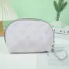 Bolsa de cosméticos de PU semicircular Bolsa de cosméticos de moda coreana impresión blanca bolsa de almacenamiento lavable portátil para viaje portátil