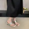 Sandalias Chuyuji de diseño estilo francés con punta cuadrada y tacón grueso para mujer, colección primavera-verano 2026, estilo vacacional suave