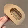 Pinza para el pelo de estampado a cuadros para mujer, nuevo modelo 2026, pinza ovalada hueca para la parte trasera de la cabeza, pinza de pico de pato grande, accesorio para el cabello de alta gama
