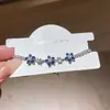 Pulsera de flor de doble capa con circonita vintage de diseño único, versátil y elegante, que ofrece un lujo ligero y una sensación sofisticada