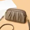 Nova bolsa tiracolo da moda para mães de meia-idade, bolsa de ombro com design de nuvem plissada, mini porta-moedas, bolsa para celular, bolsa feminina