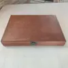Caja de Madera Rectangular Retro Tapa abatible Almacenamiento de Escritorio Álbum de Fotos Caja de Madera Caja de Embalaje Delgada Papel A4 Venta Directa de Fábrica