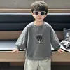 Sudadera para Niños Primavera y Otoño 2026 Nuevo Estilo Moda Infantil Cuello Redondo Pulóver Guapo Bebé Capa Base de Otoño Moderna