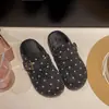 Nuevas Zapatillas de Media Pantufla Cerradas para Mujer Suela Gruesa Lunares Otoño Zapatillas Cerradas Calzado sin Cordones de Lana Tipo Birkenstock para Persona Perezosa