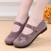 Chegada Nova de Verão Sapatos Baixos Slip-on Antiderrapantes com Solado Macio Sapatos de Tecido Velhos de Pequim para Mulheres com Superfície de Malha Respirável Sapatos Casuais