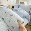 Juego de cuatro piezas de ropa de cama de gasa de doble capa tipo nube Clase A ultra suave, funda de edredón, sábana, juego de tres piezas para dormitorio estudiantil