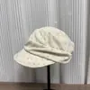 Sombrero ecuestre plisado floral dulce retro estilo coreano y japonés para mujer, nuevo producto de otoño, sombrero de pintor artístico simple y versátil
