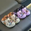 Zuecos infantiles de Nezha, pantuflas de dibujos animados lindas para niños y niñas, antideslizantes, resistentes al desgaste, transpirables, zapatos cerrados para el hogar