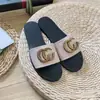 Conjunto de Moda de Verano 2025 Europeo y Americano Todo Fósforo Hebilla de Cobre Punta Redonda Plana Punta Abierta Sandalias Retro para Mujer