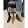 Botines de punta para mujer, nueva colección otoño/invierno 2025, botines de tacón de gatito, botines cortos, tacones altos, botines elegantes y que estilizan