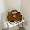 2026 Nova Bolsa Transversal de Ombro Único Bolsa de Mão de Alto Valor Bolsa com Corrente de Malha de Diamante da Moda Bolsa Quadrada Pequena Elegante Simples Feminina
