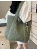 Bolso de hombro tejido para playa de gran capacidad y versátil, nuevo bolso de paja de color liso para vacaciones junto al mar, bolso de mano