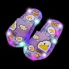 Celebridad de Internet Dragón Gordito Pantuflas Luminosas para Niños y Niñas Lindas Sandalias Antideslizantes de Bebé para Interiores para Niños Calzado de Exterior Zapatos de Playa