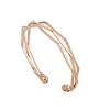 Pulseira personalizada transfronteiriça europeia e americana, cor dourada, toque de alta qualidade, design de nicho, pulseira irregular para mulheres, estilo de luxo leve, multicamadas simples