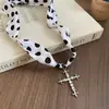 Colar de Rosa em Tecido Levemente Luxuoso Estilo Francês Doce Moda Tendência Corrente de Suéter Design Acessório de Nicho Atacado