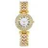 Popular Moda de Comércio Exterior Padrão Romano Cravejado de Diamantes Relógio Feminino, Relógio de Quartzo, Pulseira, Relógio de Pulso Feminino, Estoque Pronto de Fábrica