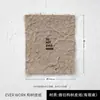 Cartões minimalistas e artísticos estilo inglês com bordas cruas, arte para unhas, joias, adereços de fotografia, decorações de fundo e ornamentos.