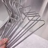 Cabide de Metal Prata Sólida Ousado de Alta Qualidade para Roupas Estilo Simples Guarda-Roupa Casa Suporte Moderno para Roupas