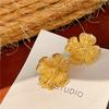 Pendientes de flores cepilladas chapados en oro de 18 quilates de estilo europeo y americano para mujer, diseño minimalista, joyería para las orejas, venta al por mayor