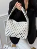 Bolsa de Mão Nova com Rebites Transfronteiriça Europeia e Americana Hot Girl Bolsa de Axila Punk Tendência Bolsa Feminina Bolsa de Ombro Street Ladies