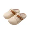 Qiyijia 2026 nuevas pantuflas de algodón antideslizantes para el hogar de otoño e invierno con suelas gruesas, cómodas para usar al aire libre, estilo casual versátil para mujer