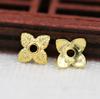 Hongxing DIY Joyería Cobre Color Oro 24K Conservador de Color 7*7mm Base de Flor Pequeña Material Hecho a Mano Colgante B1072