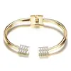 Pulsera Abierta de Acero Inoxidable con Incrustaciones de Diamantes de 4 mm, Chapada en Oro Real de 18 Quilates, Simple al por Mayor, Moda Popular de Venta Caliente para Mujer