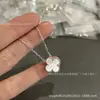 Collar de Joyería Van Gogh de Alta Gama V Oro Trébol de Cuatro Hojas Ágata Roja Chapado en Oro de 18K Exquisita Cadena de Clavícula de Moda para Mujeres, Estilo de Nicho de Lujo Ligero