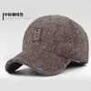 Gorra de invierno para hombre, adecuada para padres y abuelos de mediana edad y mayores, gorra de béisbol cálida, protección para los oídos de otoño e invierno, gorra de lana, estilo transfronterizo