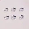 Decoraciones populares para uñas estilo caricatura japonesa con temática de gato KT, pequeños accesorios de resina, aretes DIY, pinzas para el cabello y accesorios para uñas, al por mayor