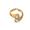 Anillo Abierto de Estilo Lujo Ligero con Chapado en Oro y Circonita para Mujer, Anillo de Diseño Moderno y Personalizado, Joyería Popular de Venta Transfronteriza