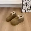 Mocassins estilosos tipo Birkenstock com sola grossa, que aumentam a altura e forro de fleece para mulheres baixinhas, botas de neve quentes para o inverno de 2026