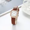 Nuevo Modelo de Reloj Douyin para Mujer, Forma Cuadrada Pequeña de Moda, Báscula Digital para Estudiantes Mujeres, Reloj de Aleación con Correa de Cuero Simple al por Mayor