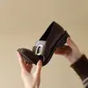 2025 Novo Estilo Fivela de Metal Bico Redondo Salto Bloco Simples Casual Cor Sólida Sapatos Femininos Mocassins Macios Confortáveis