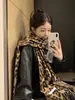 Lenço Estampado de Leopardo com Franjas Doce Cool Retrô para Mulheres 2026 Novo Milênio Estilo Garota Picante Outono/Inverno Espessado Amigo da Pele Lenço Xale