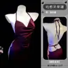 Lingerie Doce e Suave de Seda Gelo com Fenda Alta Sexy, Decote Cavado e Decote Transpassado Camisola Conjunto para Casa