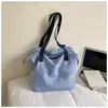 Bolso Tote de Moda y Versátil 2026 Nuevo Estampado de Mezclilla Bolso de Hombro Casual Gran Capacidad Lona Retro para Viajes